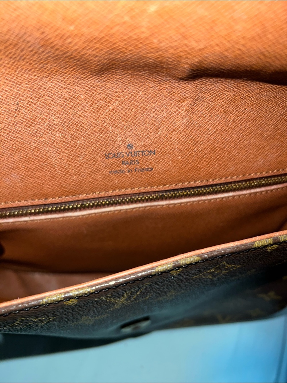 Authentic Louis Vuitton Saint Cloud Brown Monogram Crossbody W/ COA - Picture 4 of 16